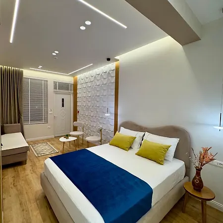 Silver Stone Apartment