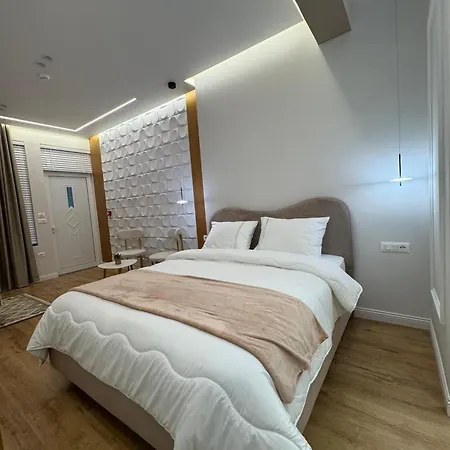 Silver Stone Apartment