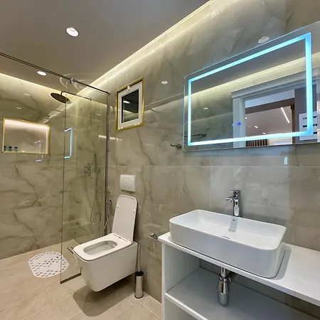 Silver Stone Gjirokastër