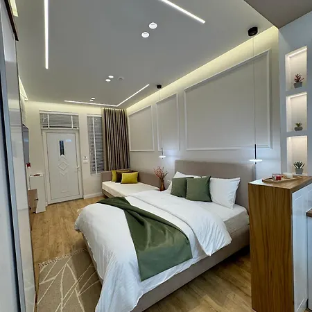 Silver Stone Apartment