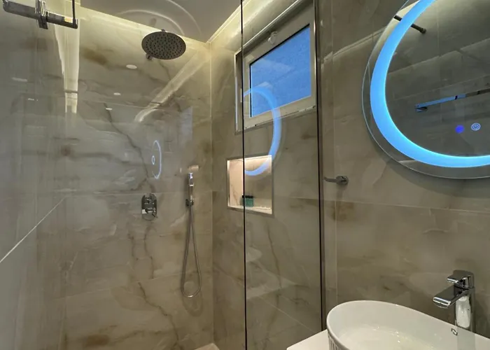 Silver Stone * Gjirokastra