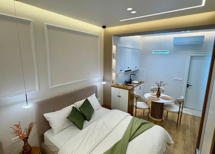 Grey Stone Apartment *